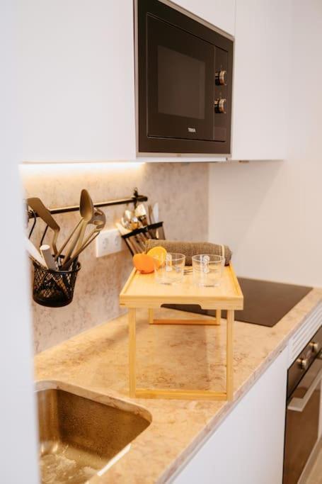 Lisbon Orange House - Beautiful Two-Bedroom Apartment 1D Ngoại thất bức ảnh